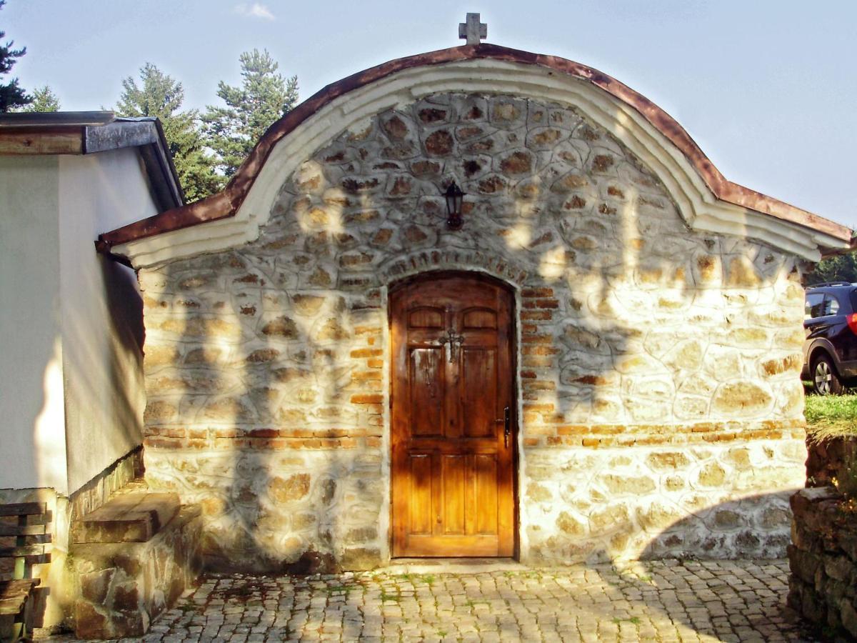 Ваканционно Селище Ива Sarnitsa Exterior photo